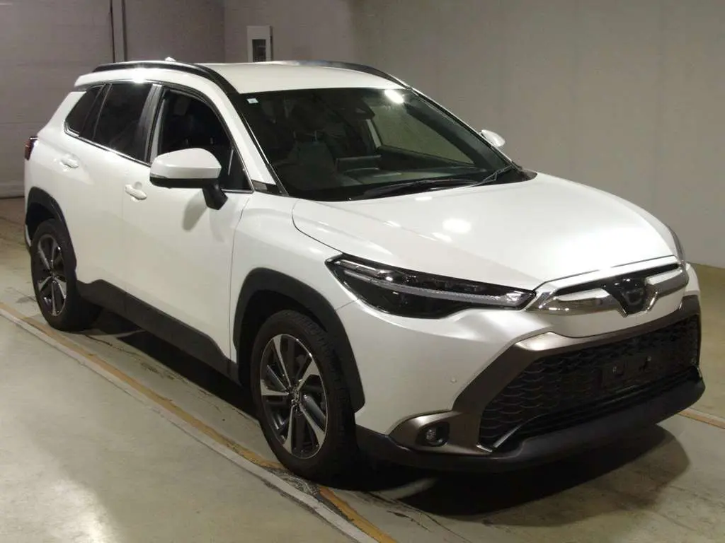 TOYOTA COROLLA CROSS 2023 год, пробег 23 тыс. км для Сергея