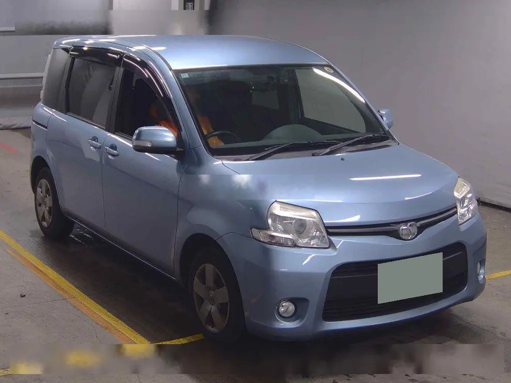 TOYOTA SIENTA 2014 год, пробег 98 тыс. км для Анны