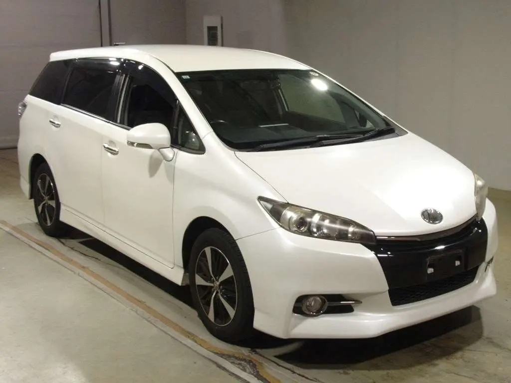 TOYOTA WISH 2013 год, пробег 91 тыс. км для Павла