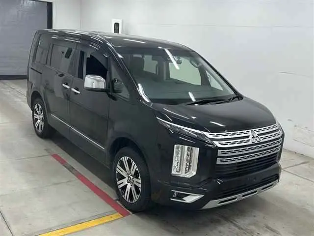 MITSUBISHI DELICA D5 2022 год, пробег 24 тыс. км для Андрея