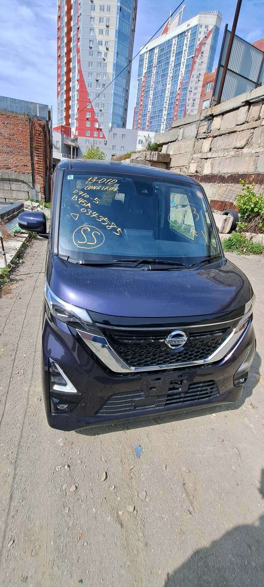 Nissan ROOX