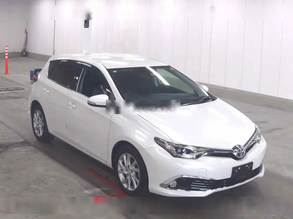 TOYOTA AURIS 2017 год, пробег 79 тыс. км для Александра