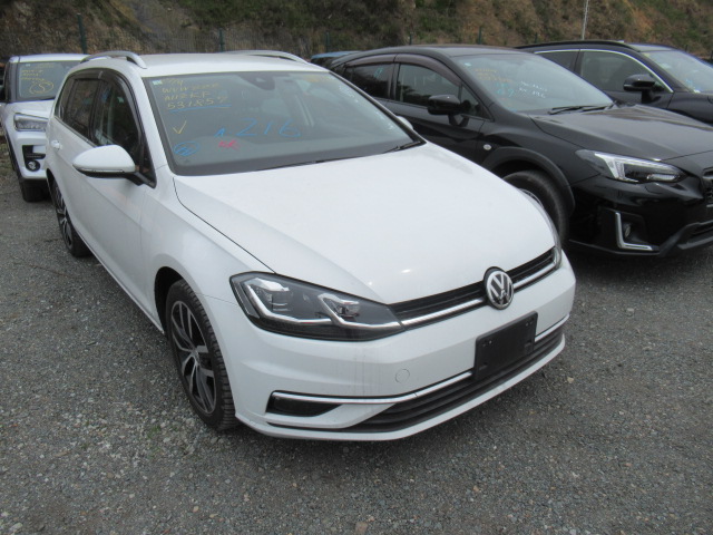 Volkswagen GOLF VARIANT