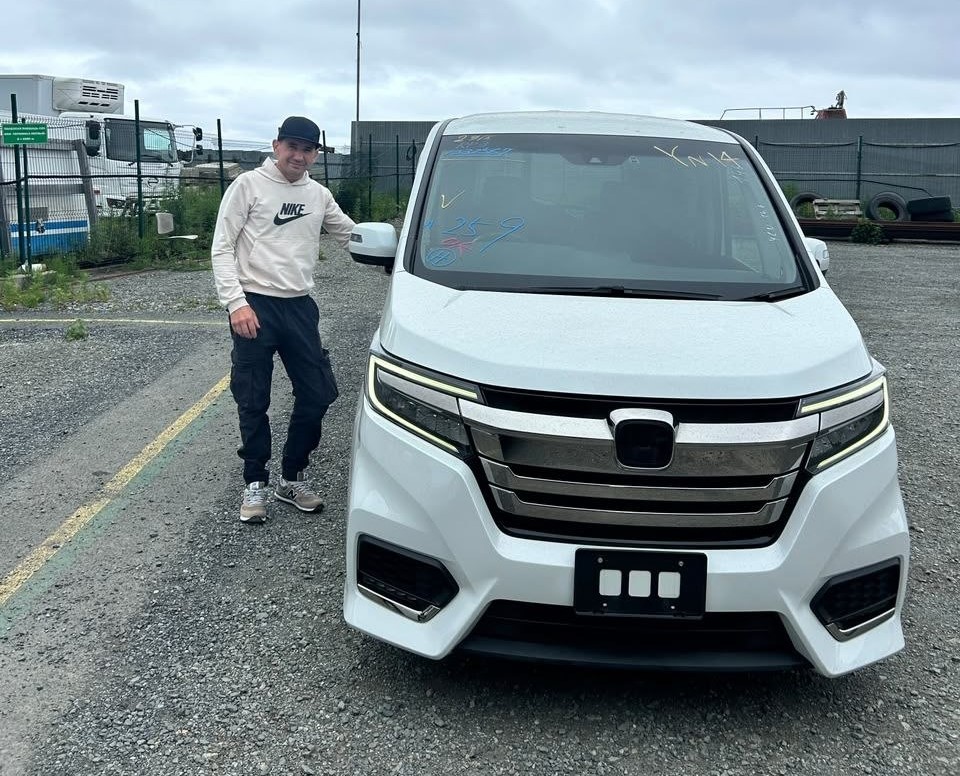 HONDA STEP WAGON 2021 год, пробег 23 тыс. км для Алексея