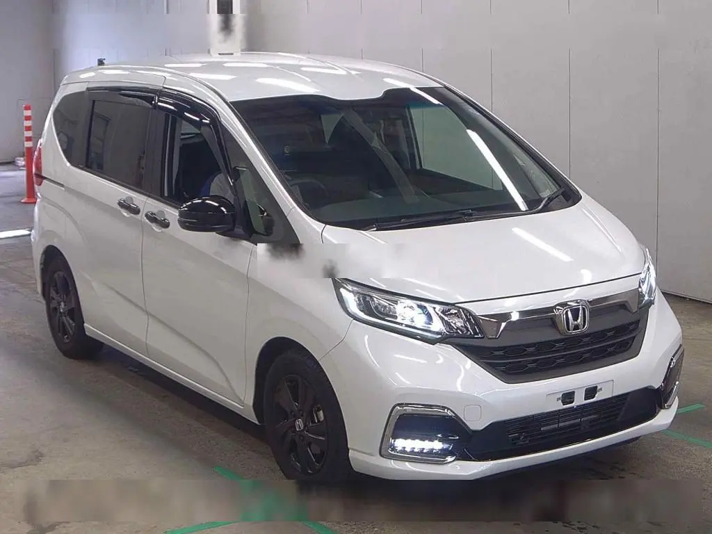 HONDA FREED 2023 год, пробег 31 тыс. км для Анны