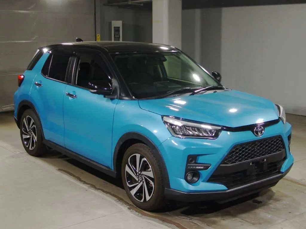 TOYOTA RAIZE 2021 год, пробег 32 тыс. км для Дмитрия