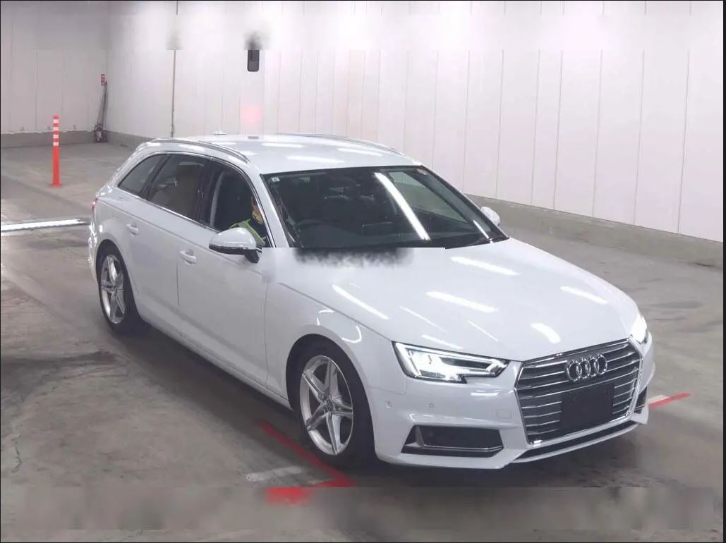 AUDI A4 AVANT