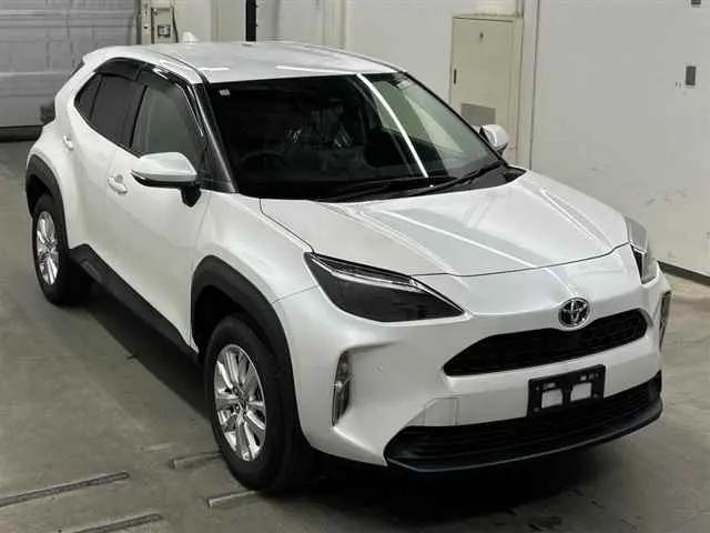 TOYOTA YARIS CROSS 2022 год, пробег 9 тыс. км для Николая