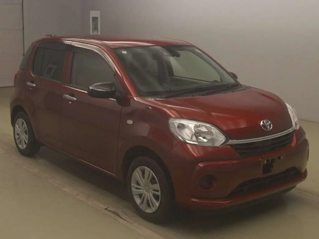 TOYOTA PASSO 2021 год, пробег 12 тыс. км для Елены