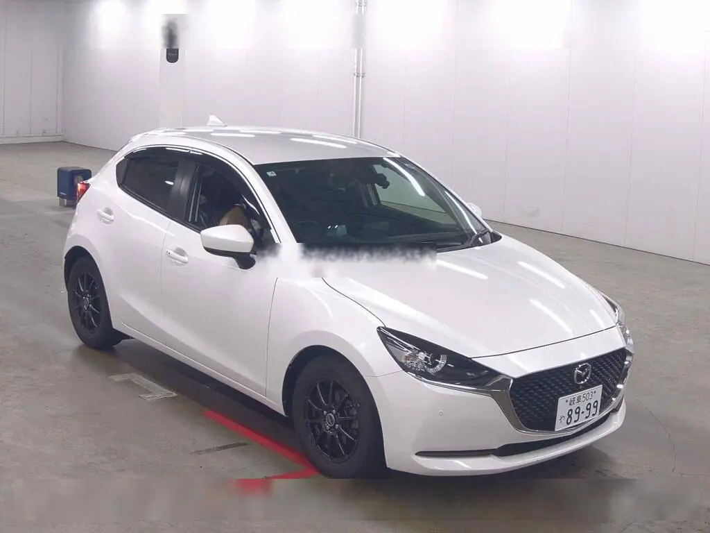 MAZDA 2 2021 год, пробег 51 тыс. км для 