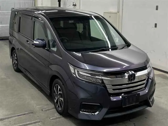 HONDA STEP WAGON 2021 год, пробег 37 тыс. км для Константина