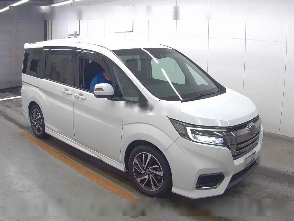 HONDA STEP WAGON 2021 год, пробег 34 тыс. км для Валентины