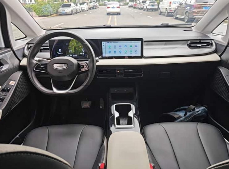 Geely Geometry превью 5