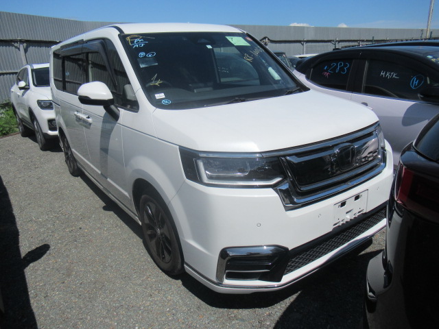 HONDA STEP WAGON 2023 год, пробег 16 тыс. км для Сергея