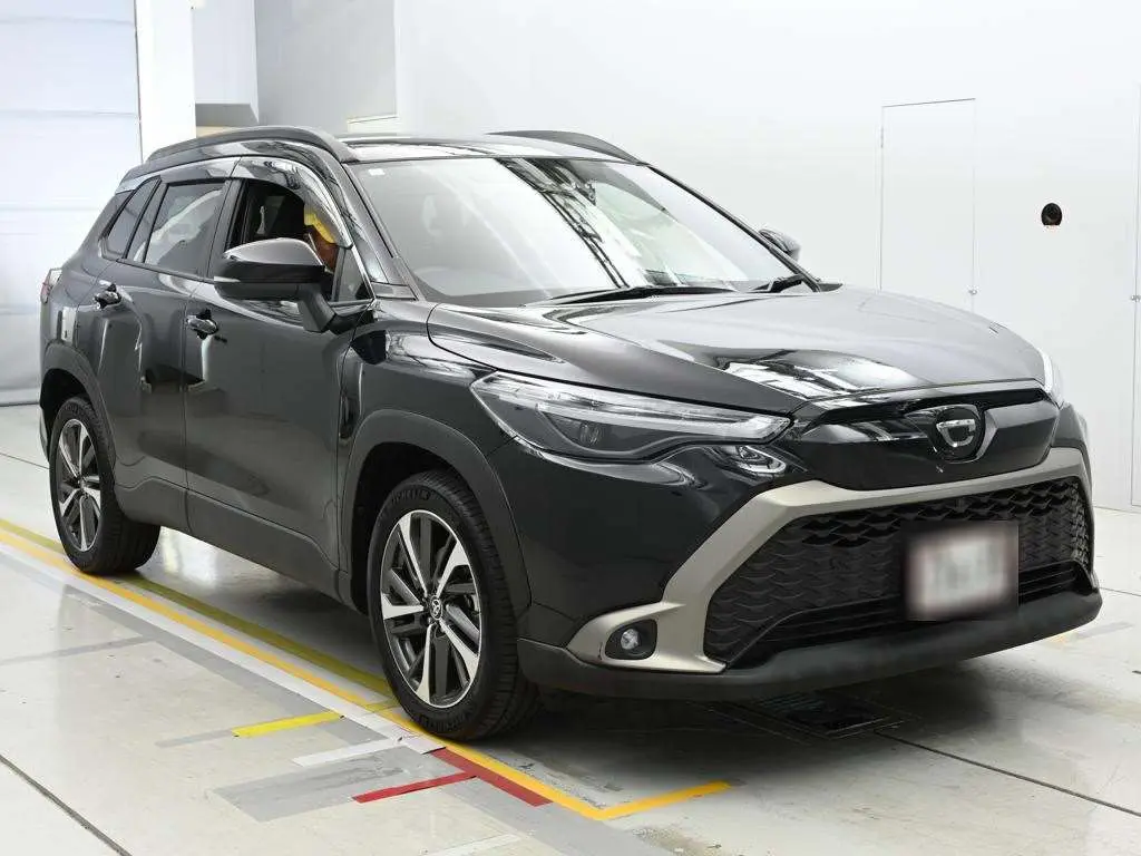TOYOTA COROLLA CROSS 2023 год, пробег 11 тыс. км для Филиппа