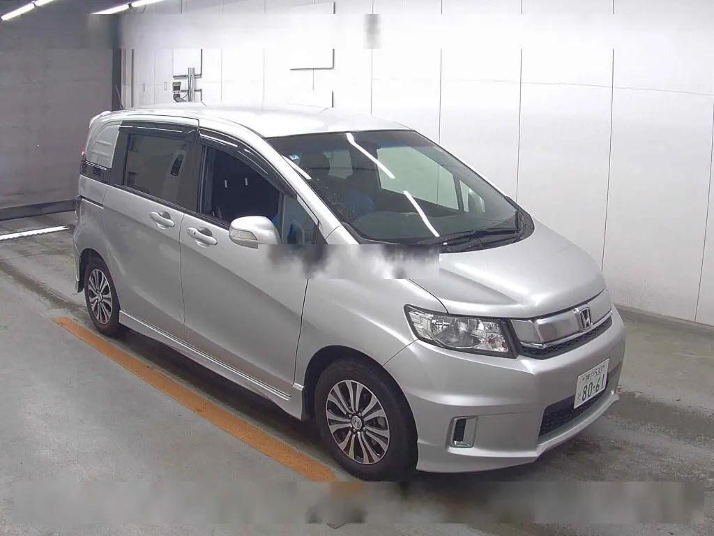 HONDA FREED SPIKE 2014 год, пробег 53 тыс. км для Евгения