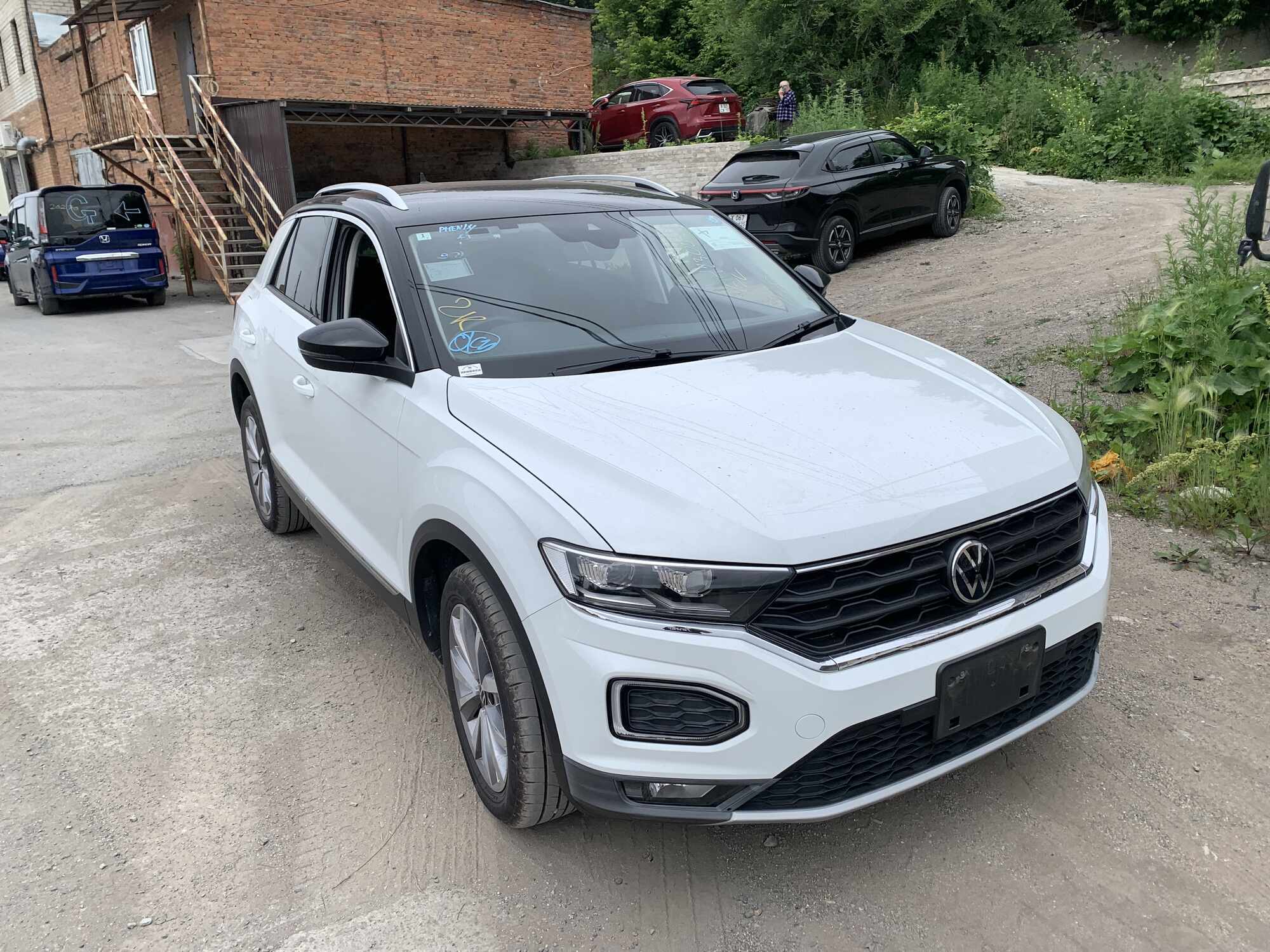 VOLKSWAGEN T-ROC 2022 год, пробег 34 тыс. км для Дениса