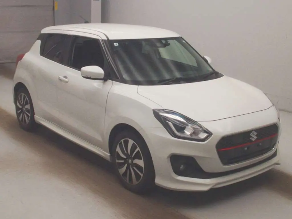 SUZUKI SWIFT 2019 год, пробег 77 тыс. км для Данилы