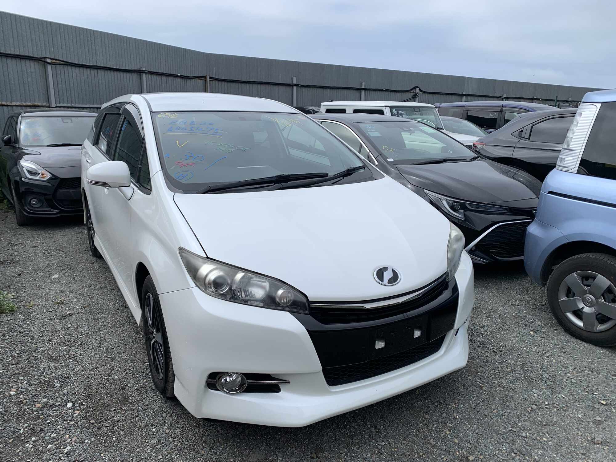TOYOTA WISH 2013 год, пробег 91 тыс. км для Павла