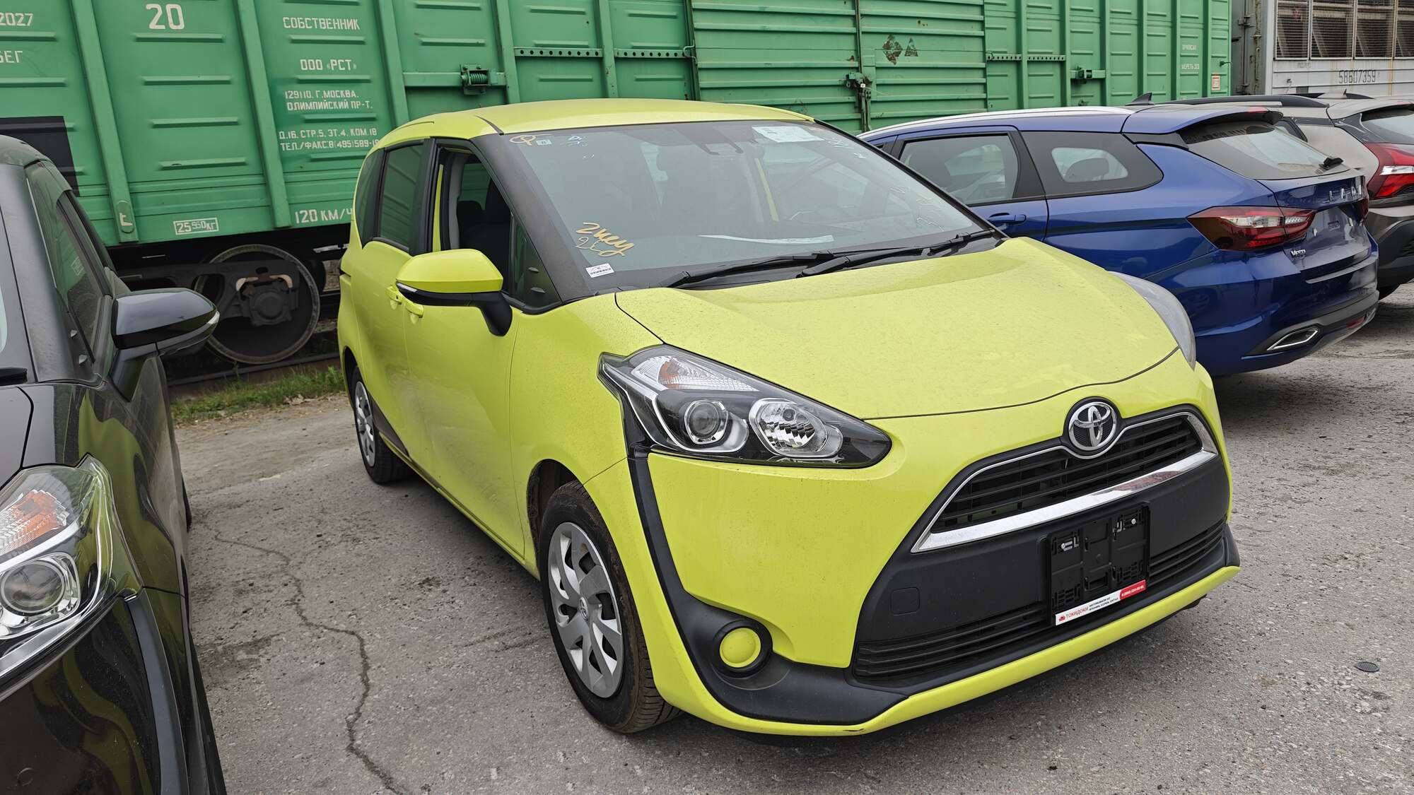 Toyota Sienta