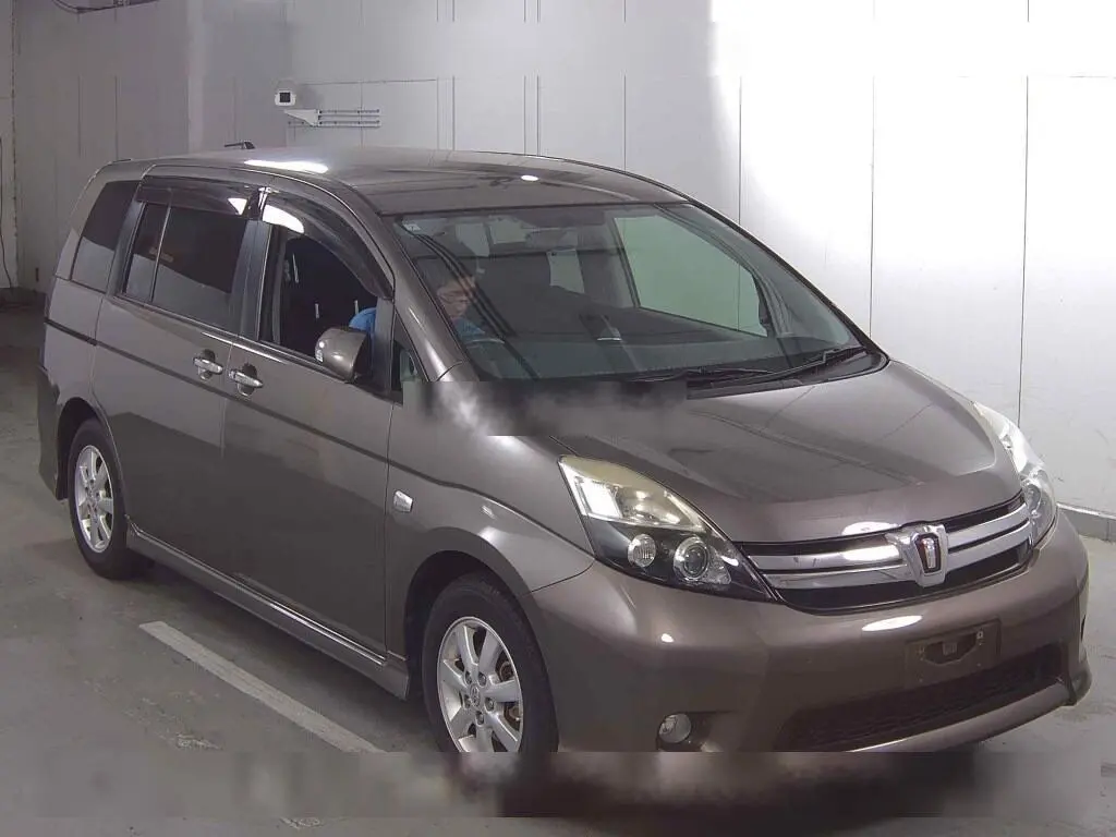 TOYOTA ISIS 2013 год, пробег 75 тыс. км для Вадима