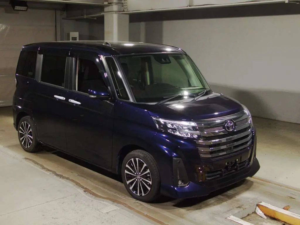 TOYOTA ROOMY 2023 год, пробег 18 тыс. км для Андрея