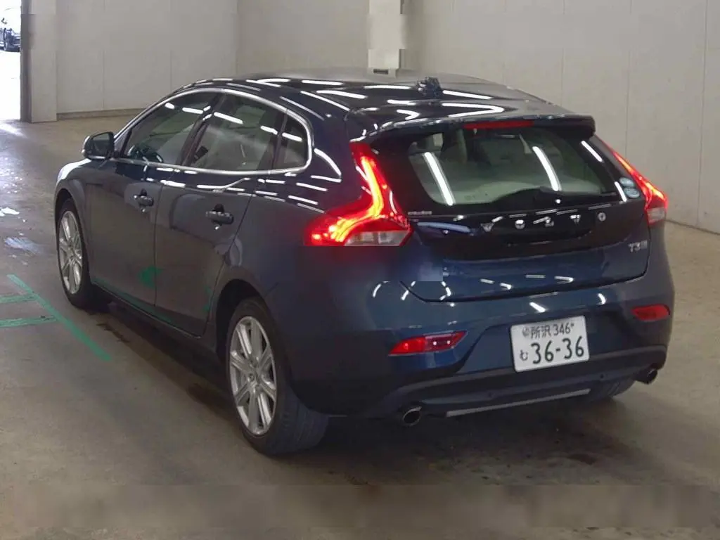 Volvo V40