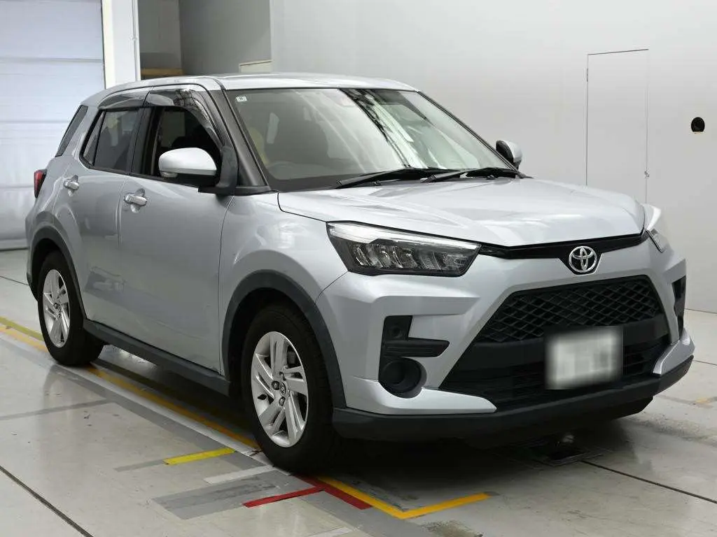 TOYOTA RAIZE 2020 год, пробег 31 тыс. км для Полины