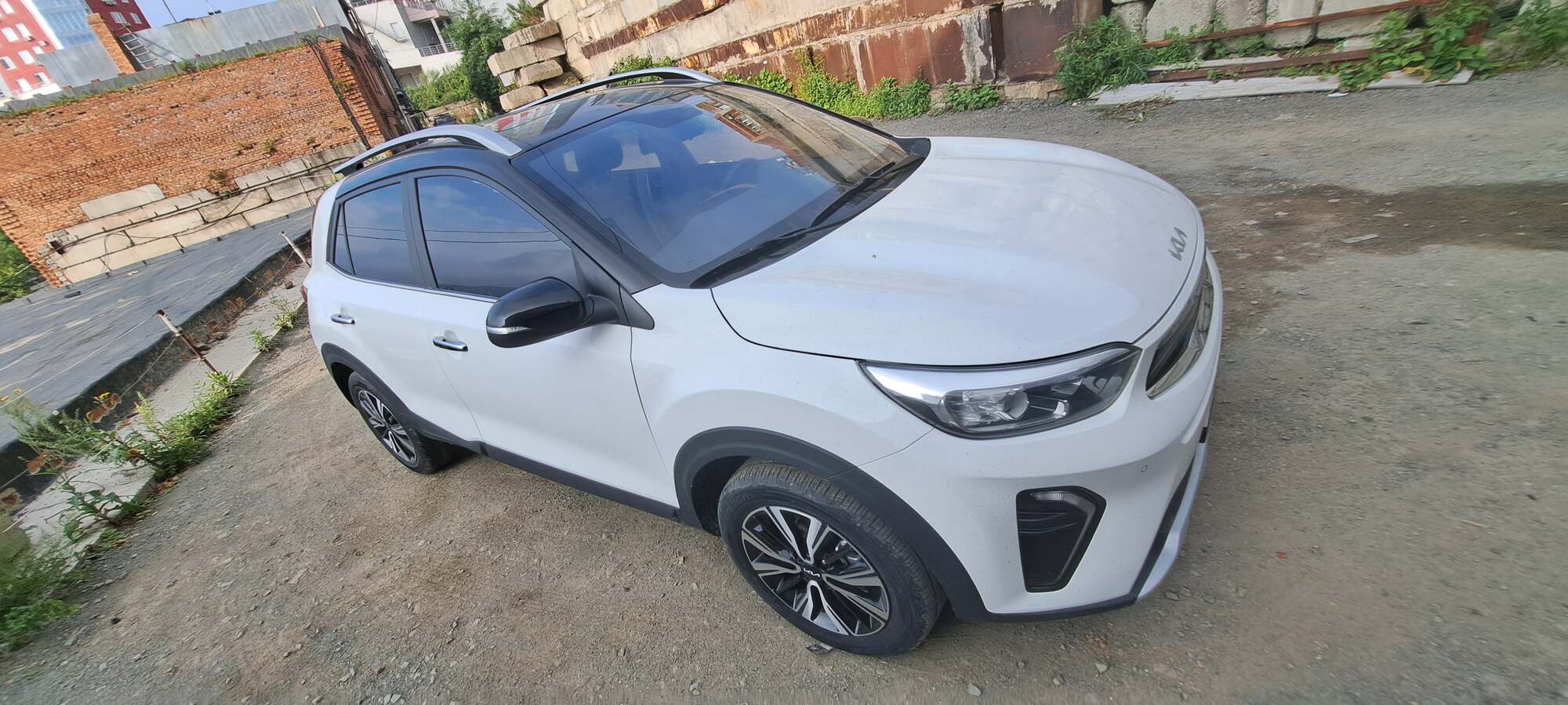 Kia Kx1