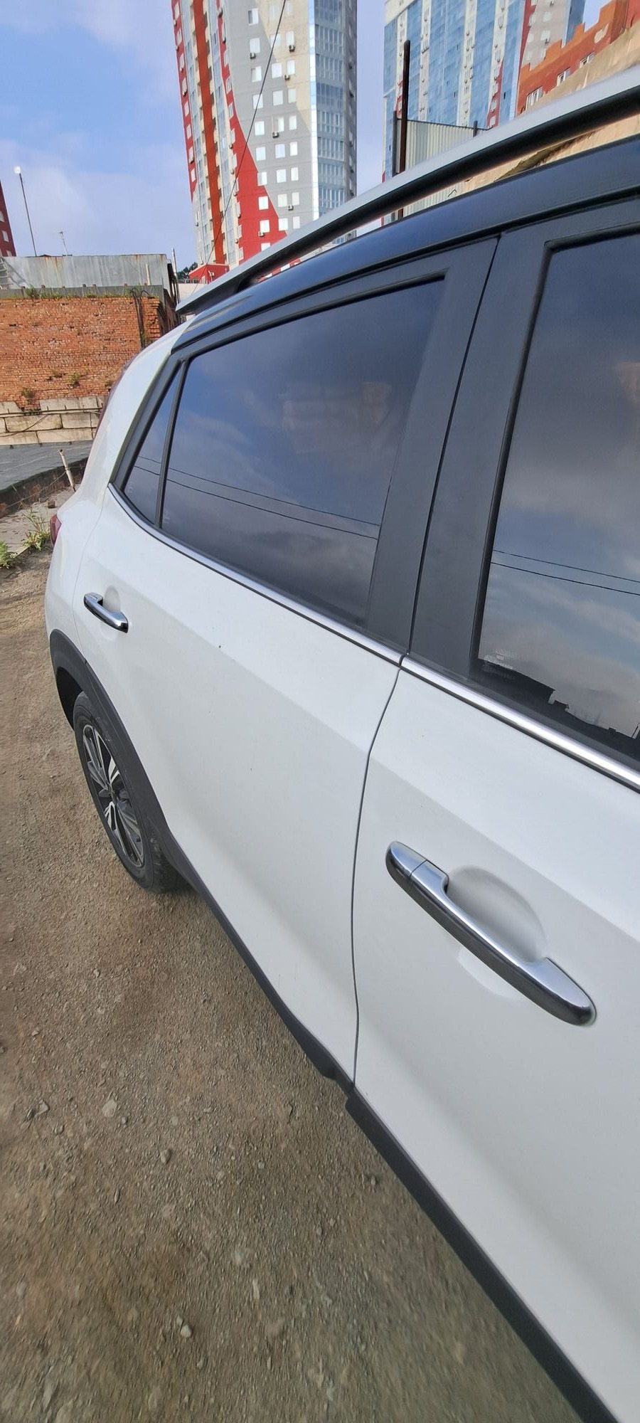 Kia Kx1