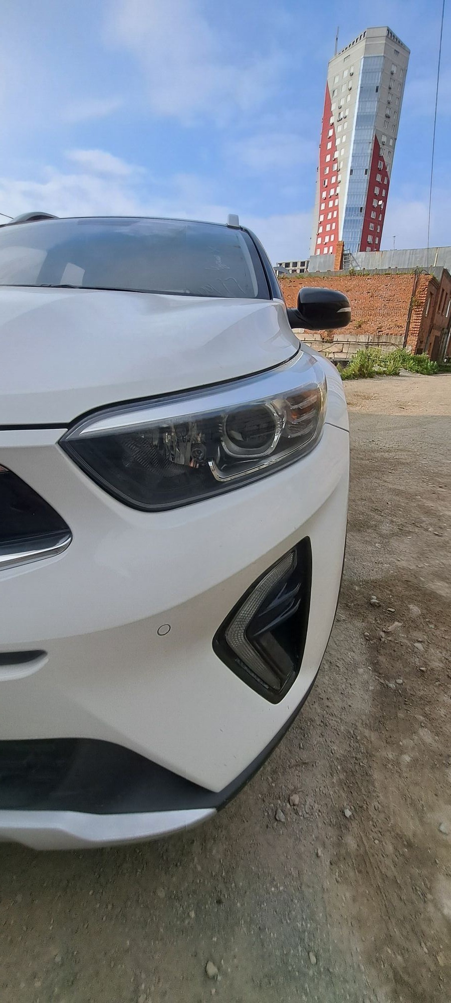 Kia Kx1