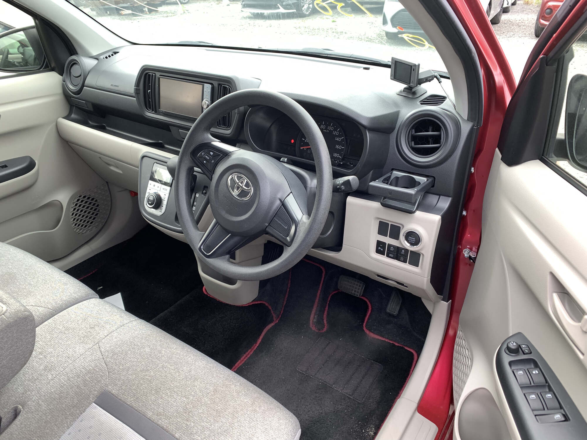 Toyota Passo sette