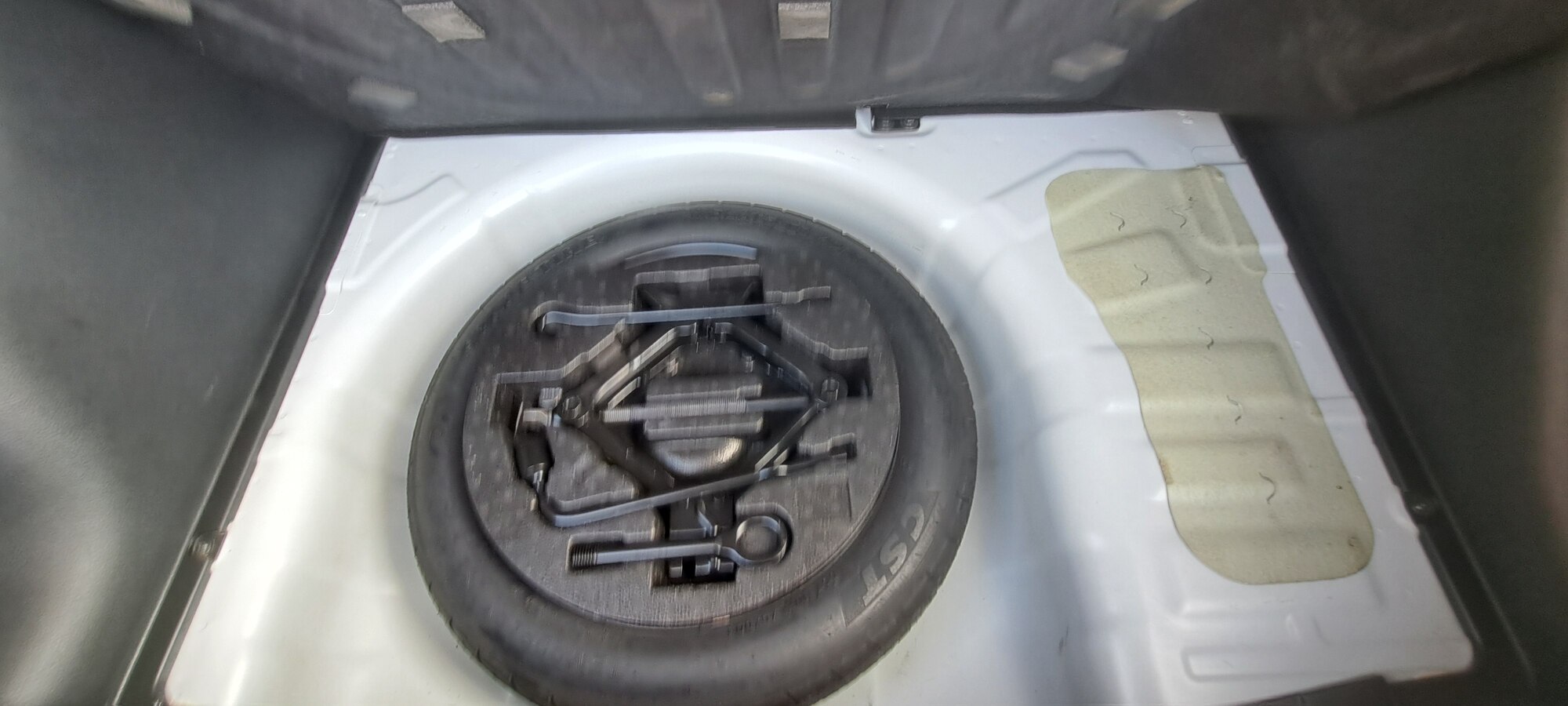 Kia Kx1