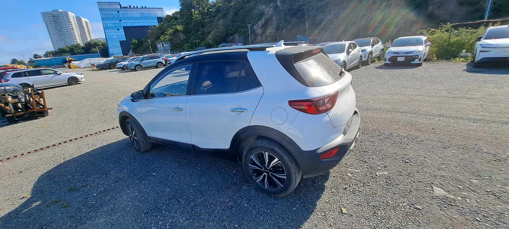 Kia Kx1