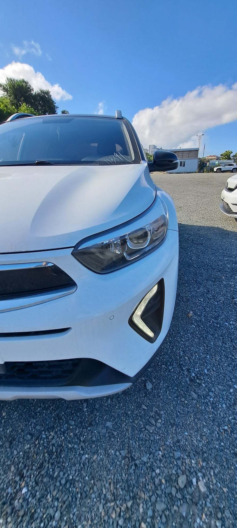 Kia Kx1