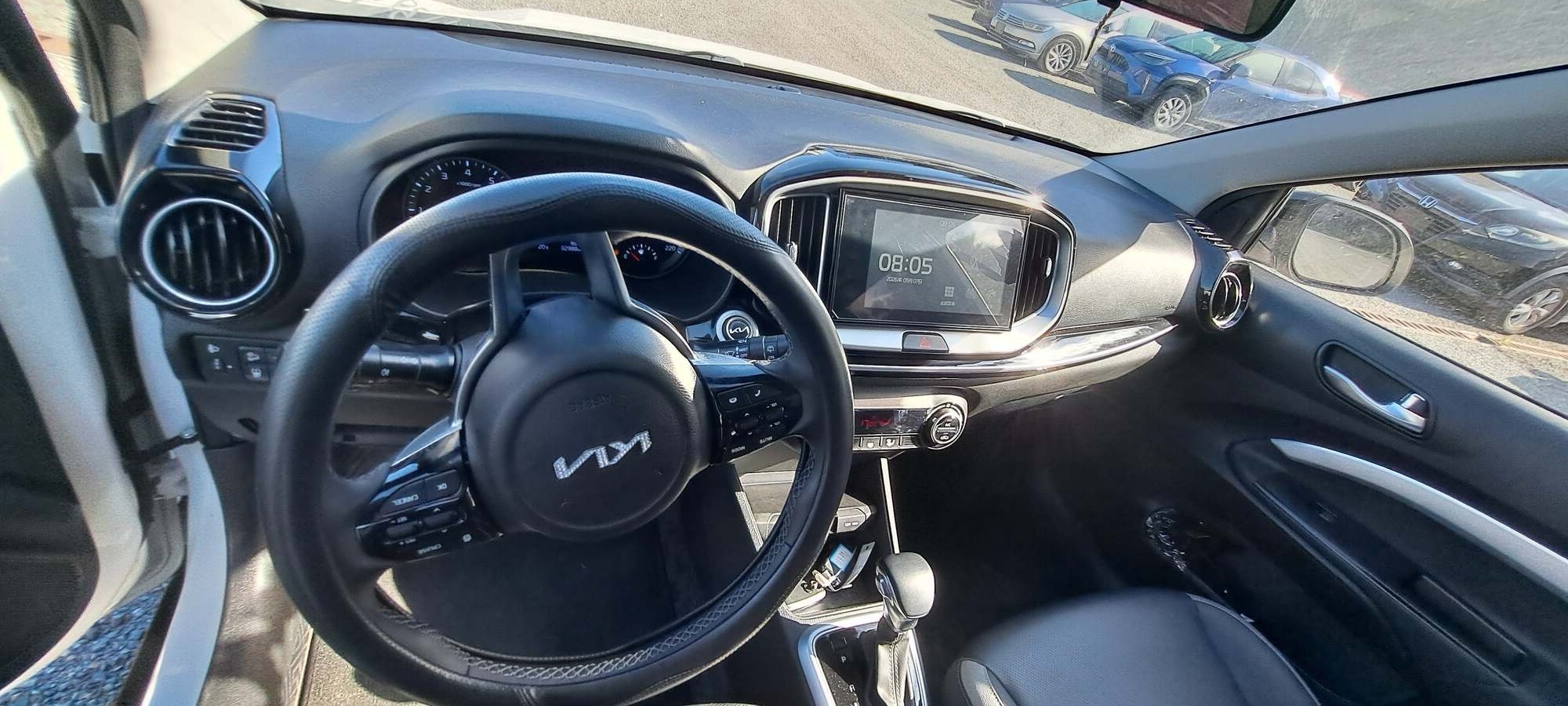 Kia Kx1