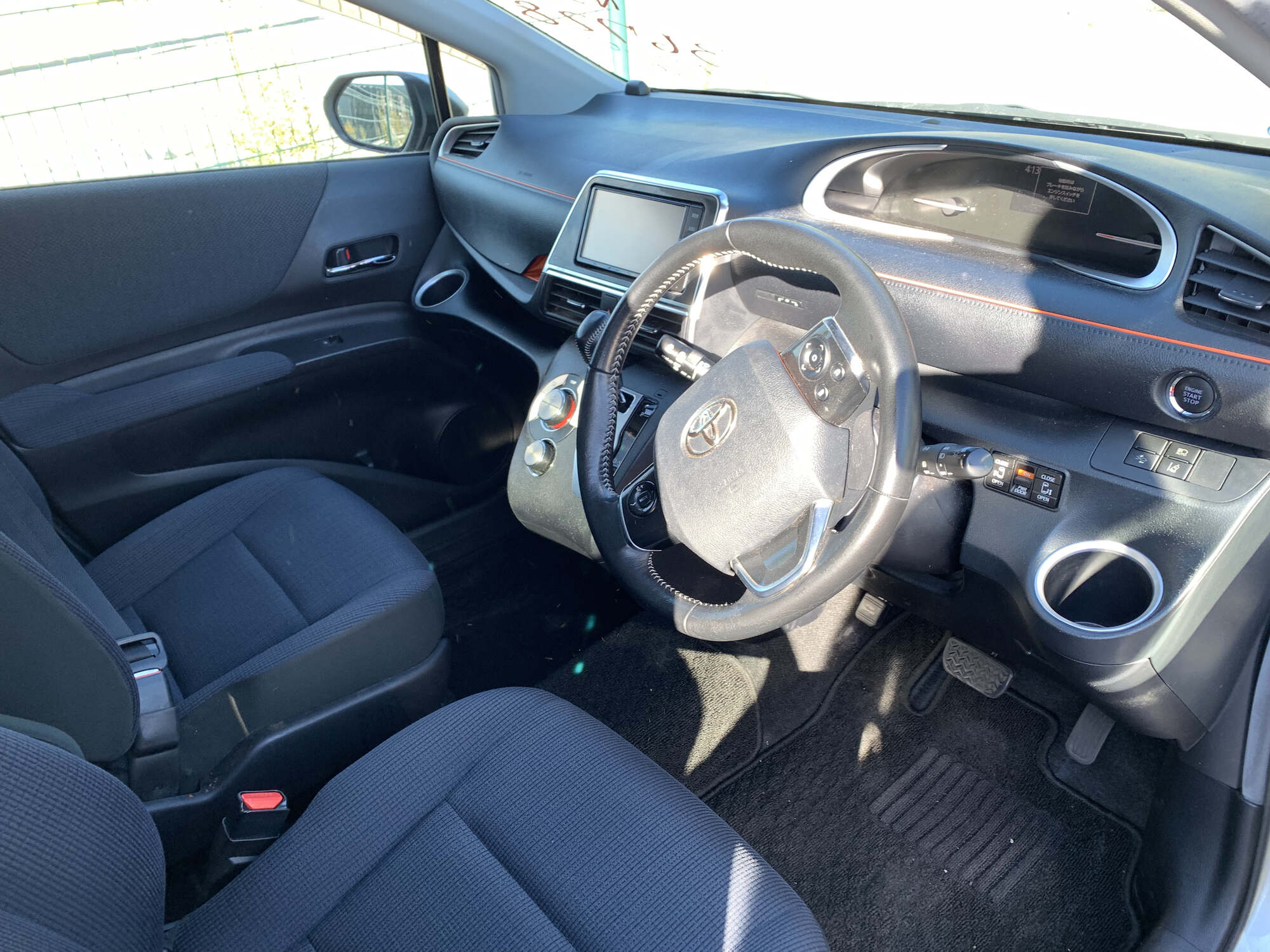 Toyota Sienta