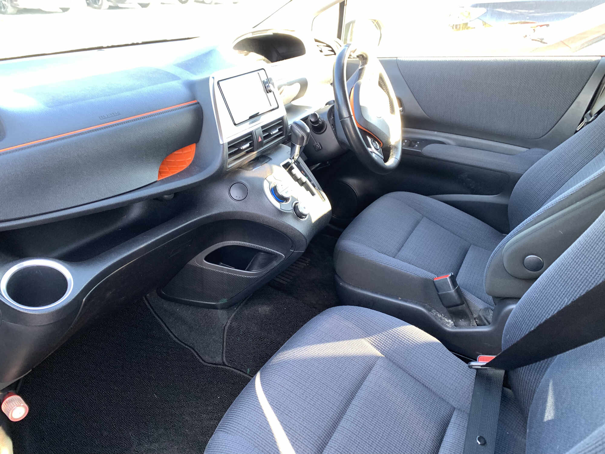 Toyota Sienta