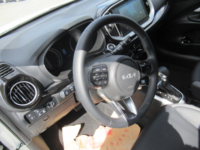 Kia Kx1