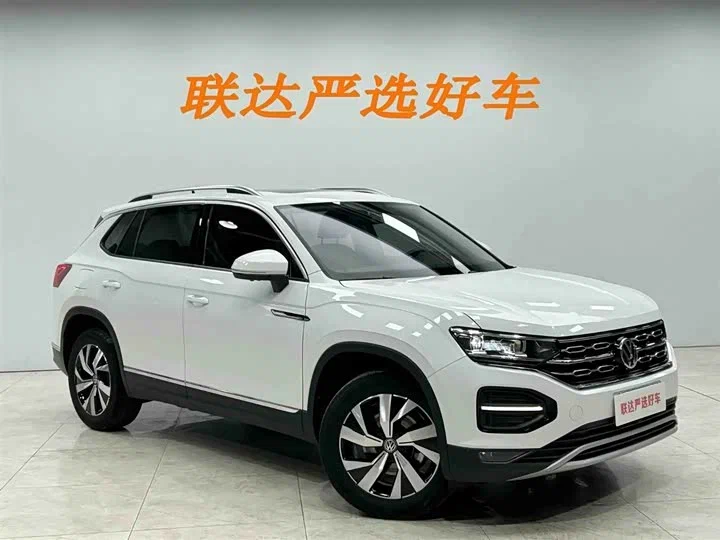 VOLKSWAGEN TAYRON