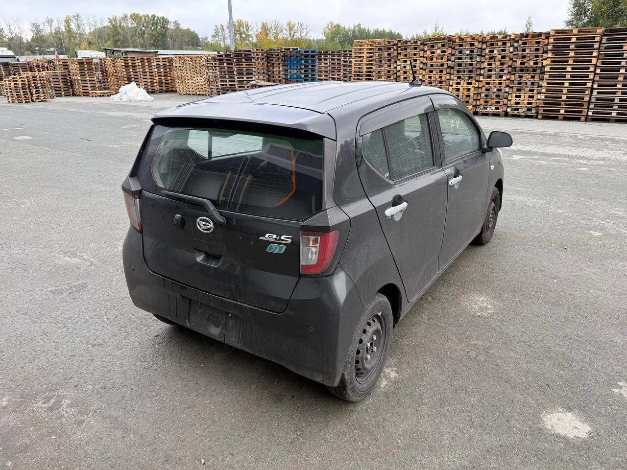 Daihatsu Mira moderno