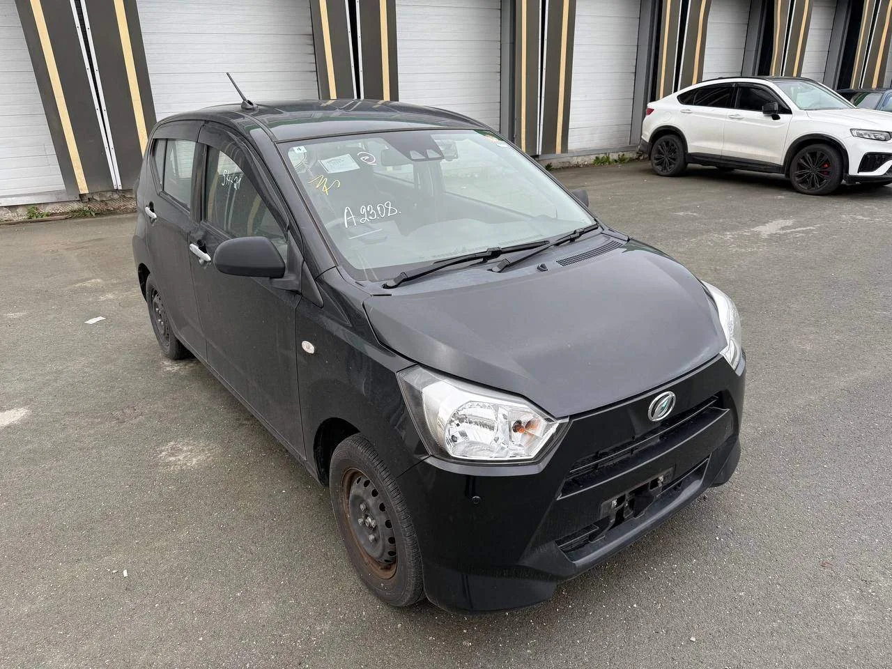 Daihatsu Mira moderno