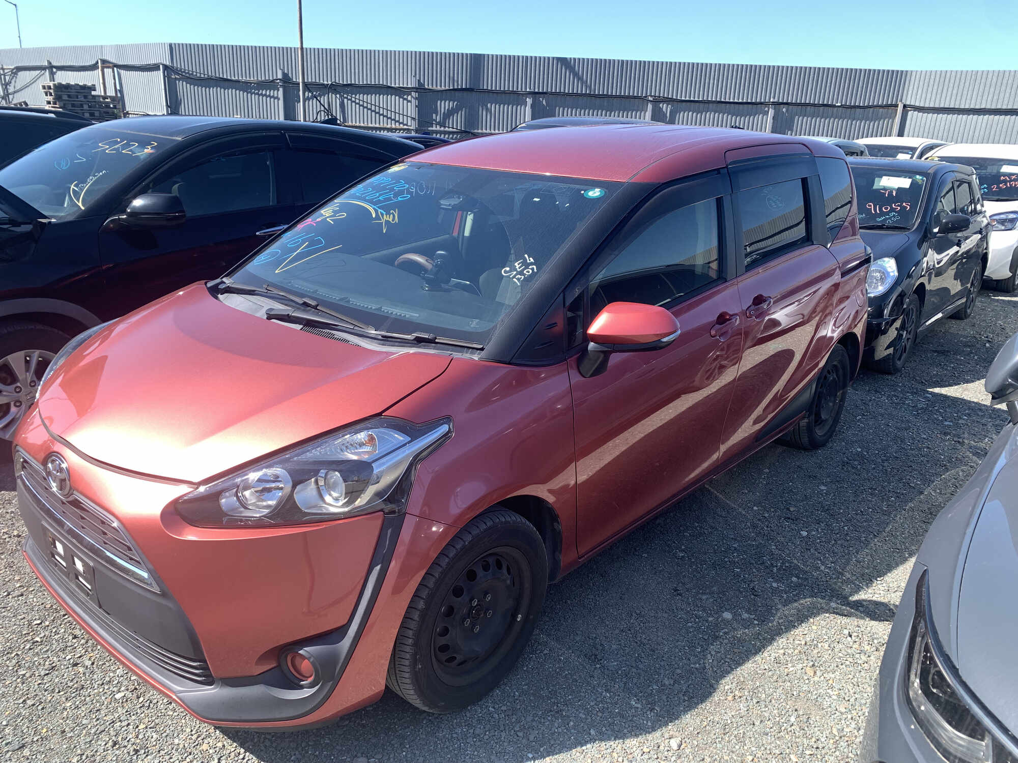 Toyota Sienta