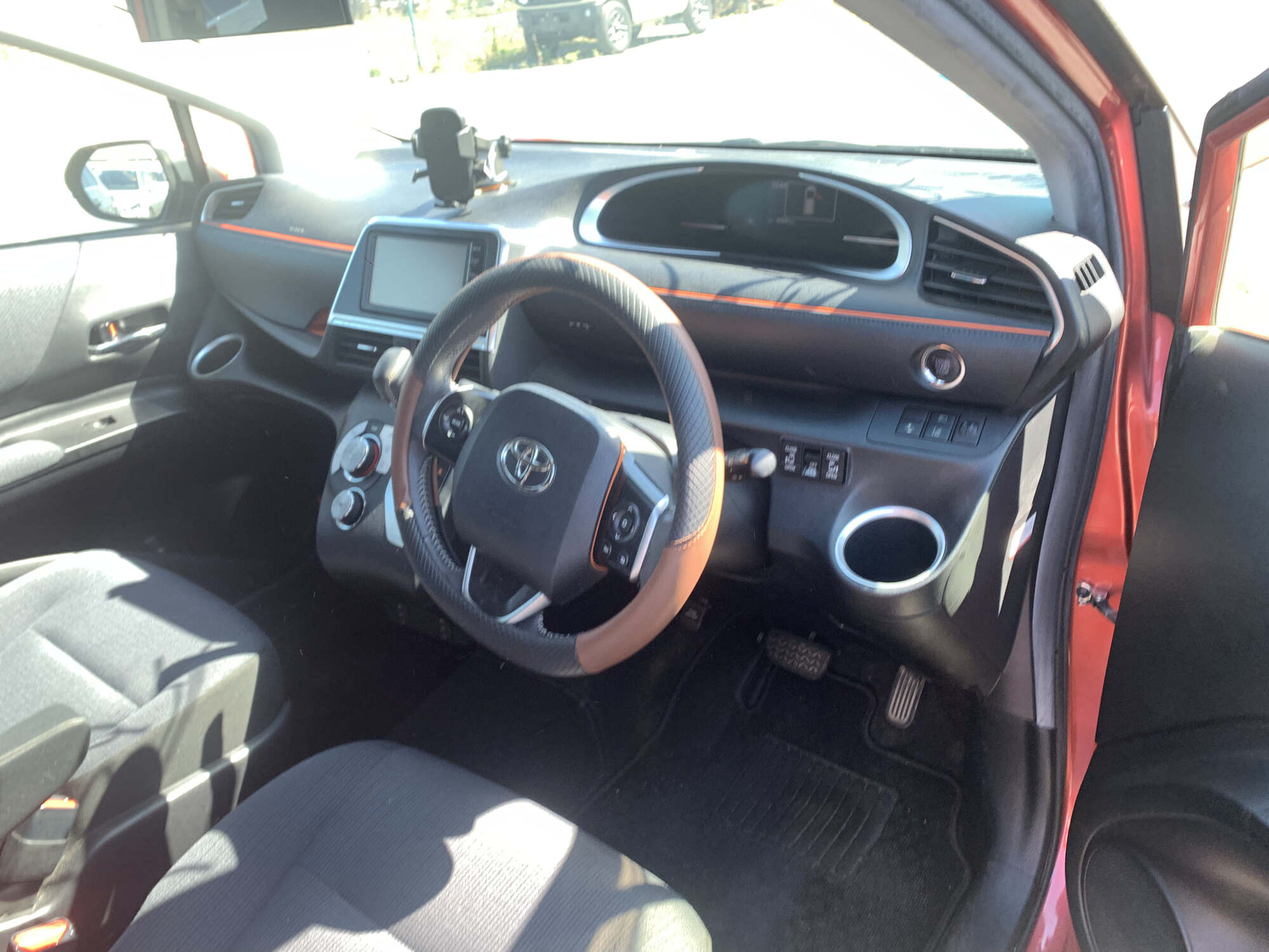 Toyota Sienta