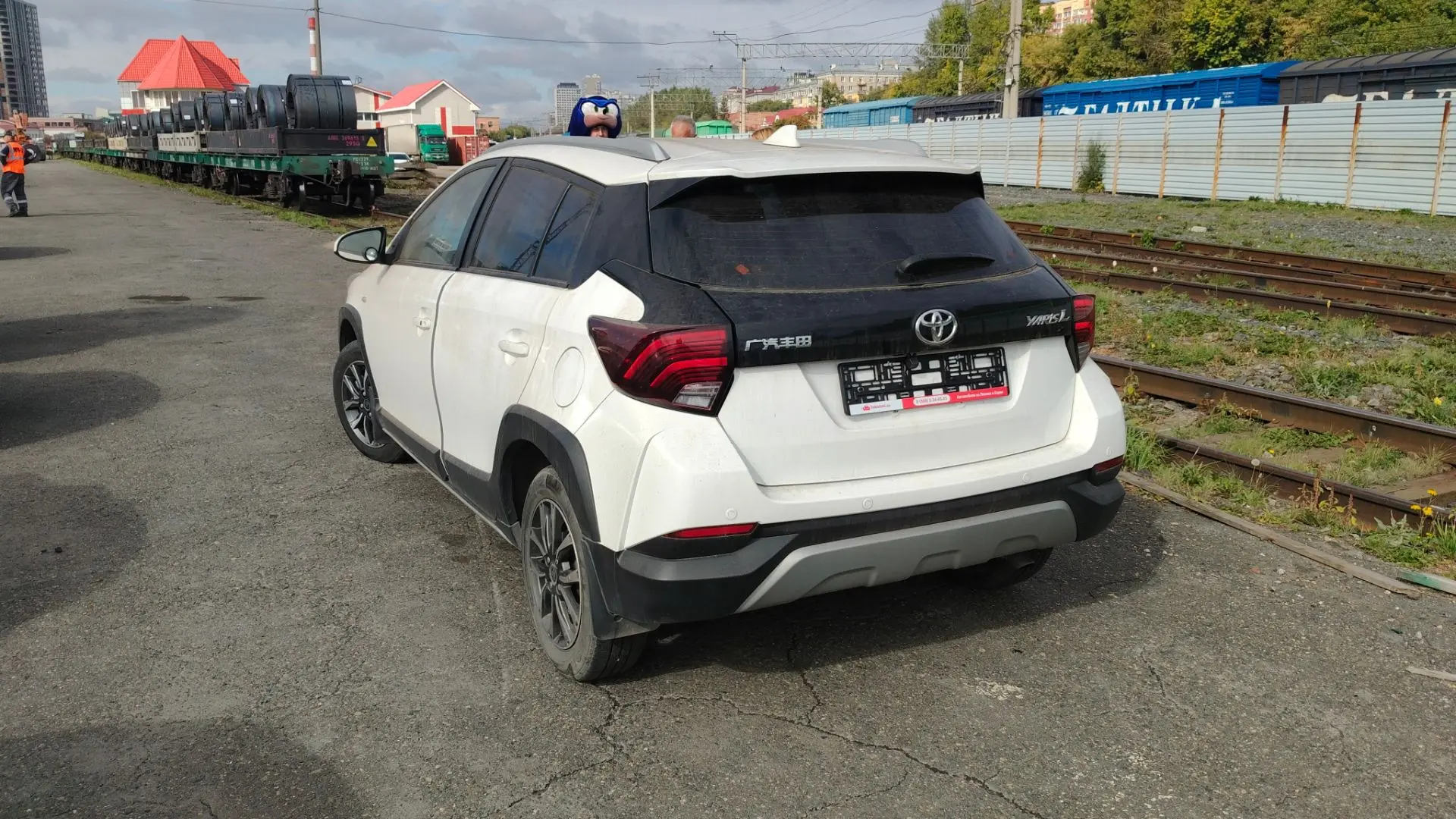 Toyota Yaris l