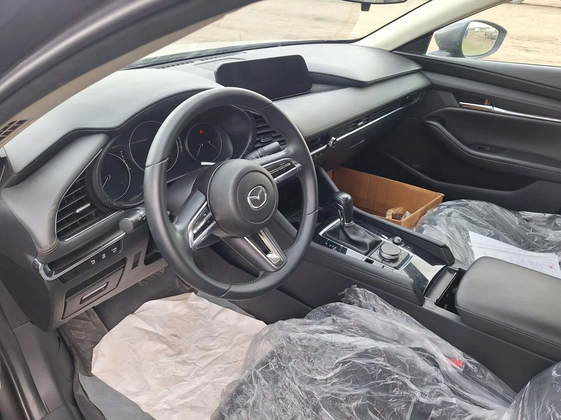 Отзыв о покупке Mazda Mazda3 из Китая - Олег, 27 сентября 2026