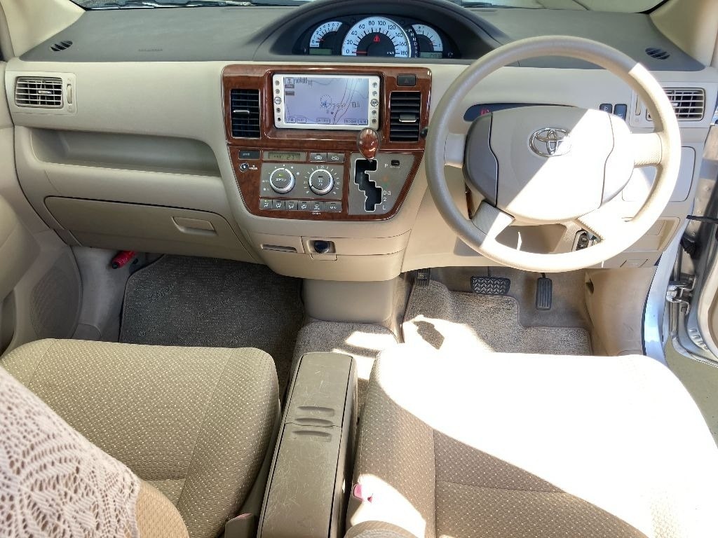 Toyota Raum