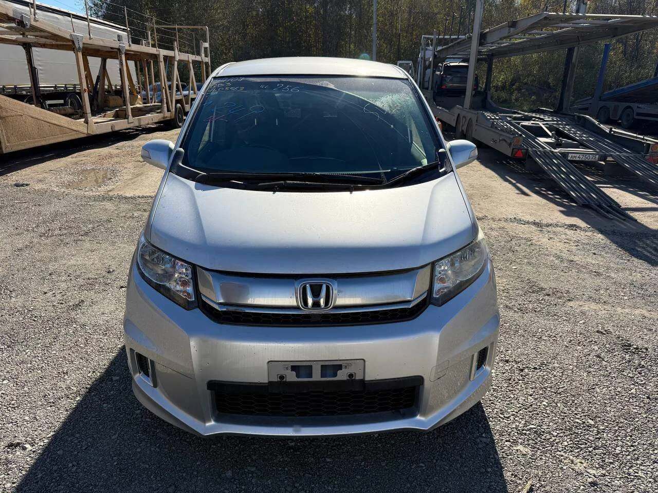 Honda Freed spike