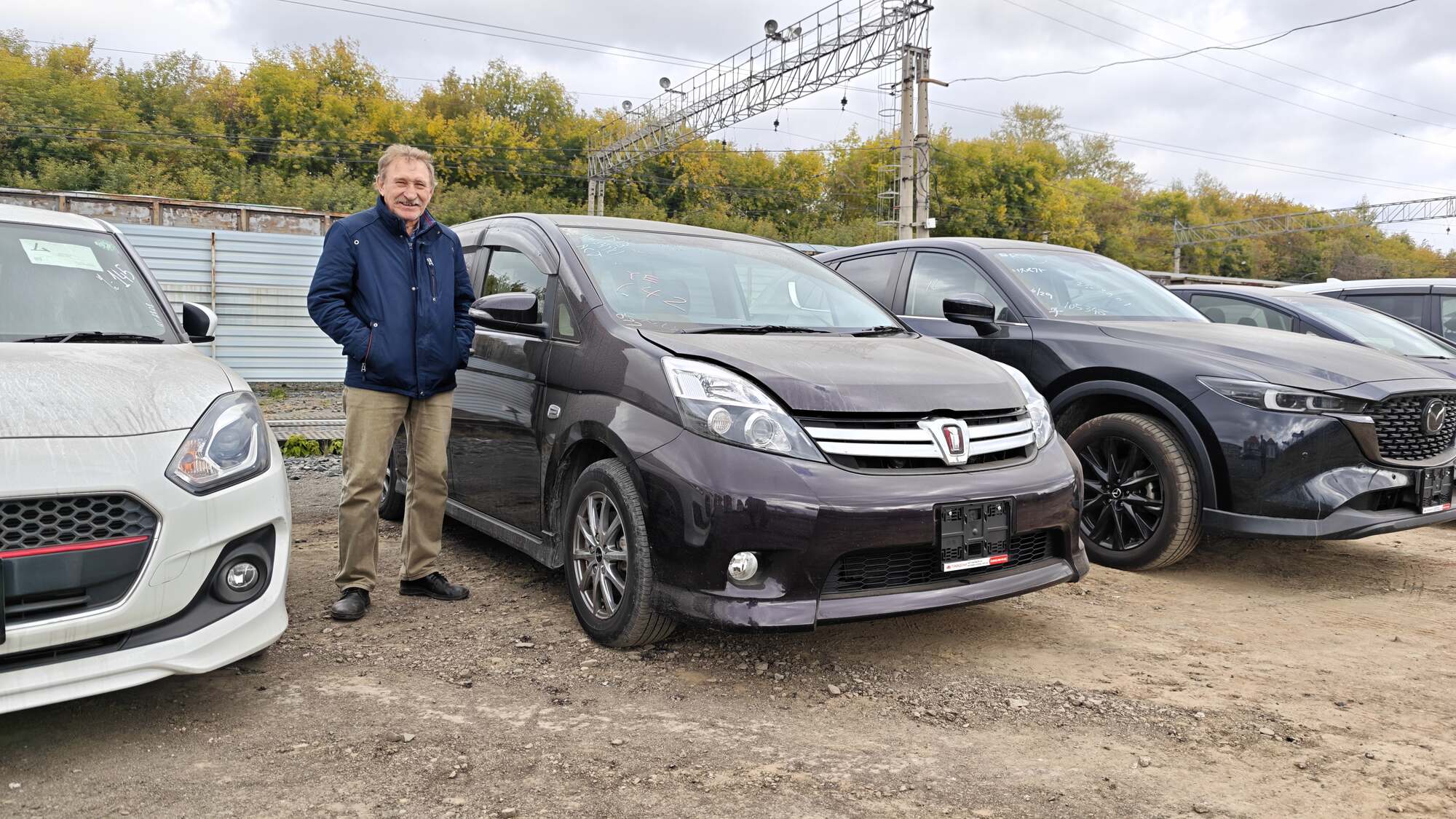 Toyota Isis, 2016