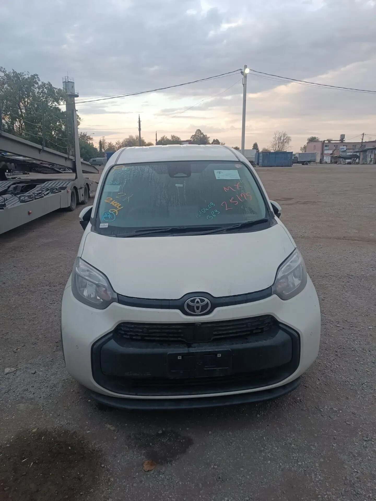 Toyota Sienta